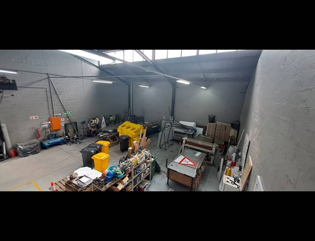 260M² MINI FACTORY FOR SALE IN UMGENI BUSINESS PARK